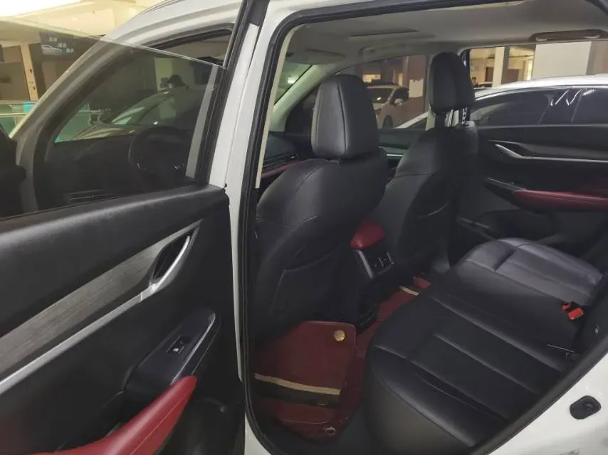 2022 ChangAn Oshan X7 Plus 1.5T 188HP L4 7DCT,autocango,china used car exporter,china ev exporter,chinese used car exporter,chinese used ev exporter