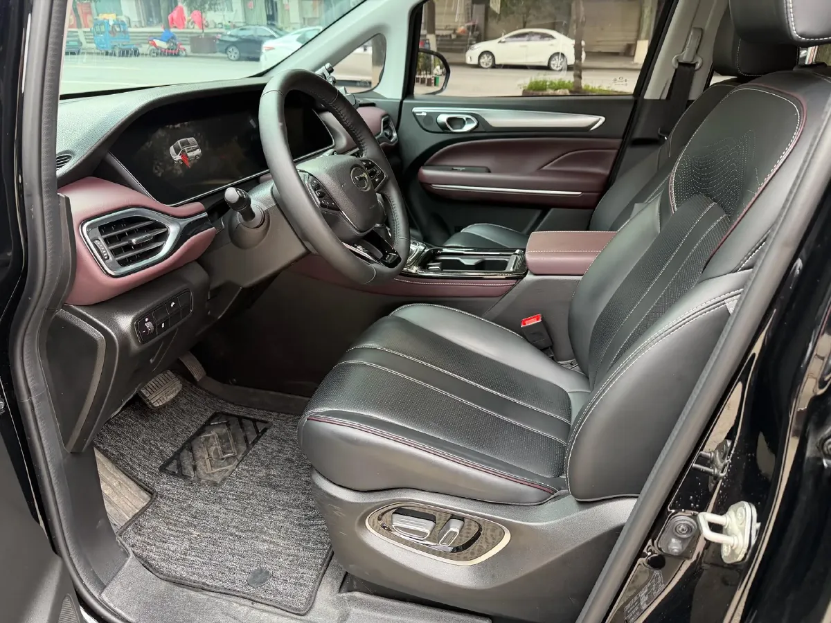 2023 GAC Trumpchi M6 1.5T 177HP L4 7DCT,autocango,china used car exporter,china ev exporter,chinese used car exporter,chinese used ev exporter