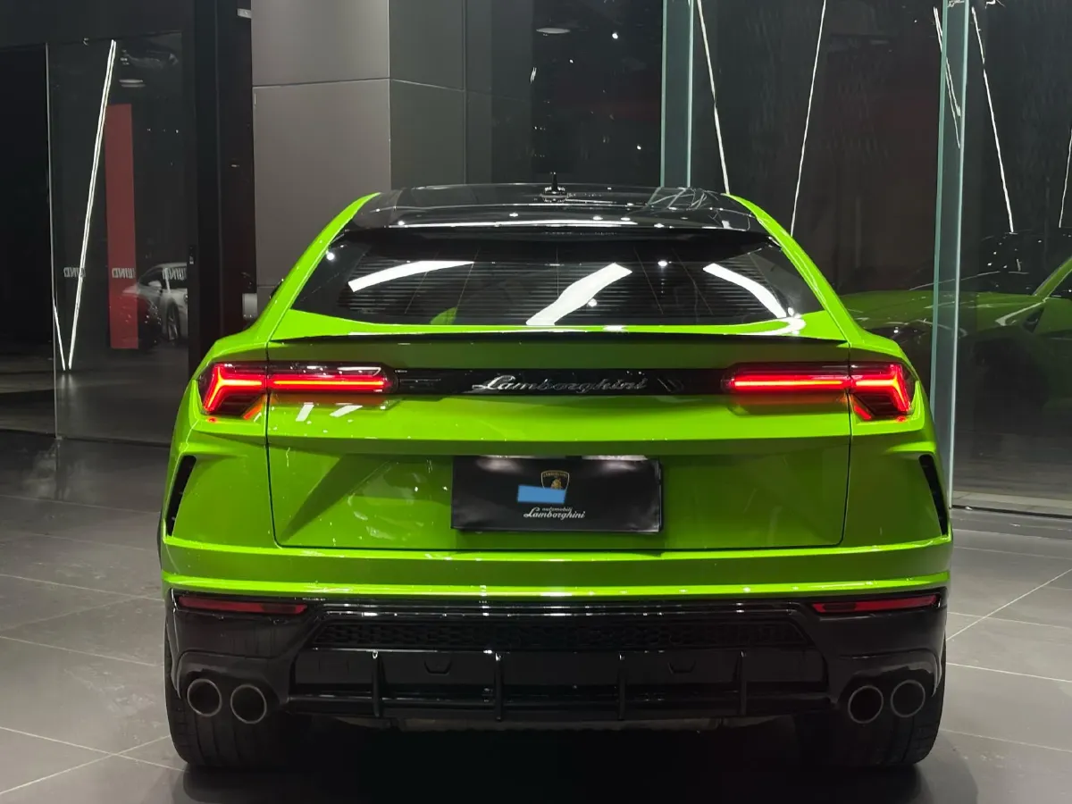 2021 Lamborghini Urus 4.0T 641HP V8 8AT,autocango,china used car exporter,china ev exporter,chinese used car exporter,chinese used ev exporter