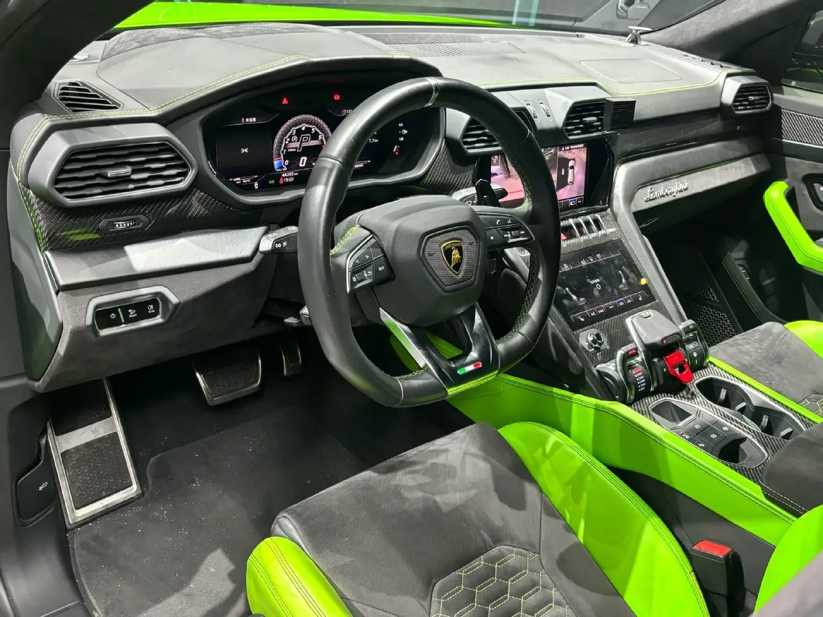 2021 Lamborghini Urus 4.0T 641HP V8 8AT,autocango,china used car exporter,china ev exporter,chinese used car exporter,chinese used ev exporter