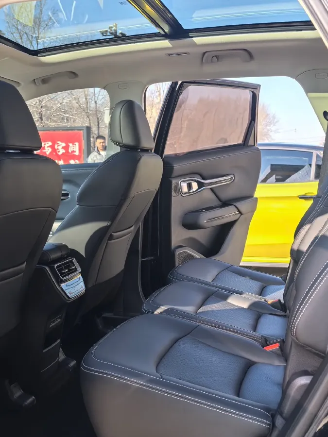 2020 Geely Okavango 1.8T 184HP L4 7DCT,autocango,china used car exporter,china ev exporter,chinese used car exporter,chinese used ev exporter