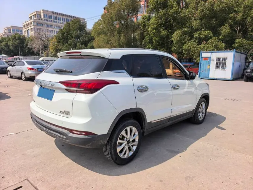 2019 BeiJing Auto X3 1.5T 150HP L4 6MT,autocango,china used car exporter,china ev exporter,chinese used car exporter,chinese used ev exporter