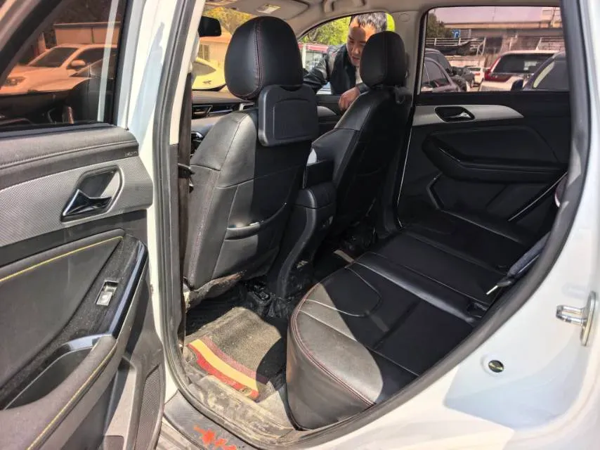 2019 BeiJing Auto X3 1.5T 150HP L4 6MT,autocango,china used car exporter,china ev exporter,chinese used car exporter,chinese used ev exporter