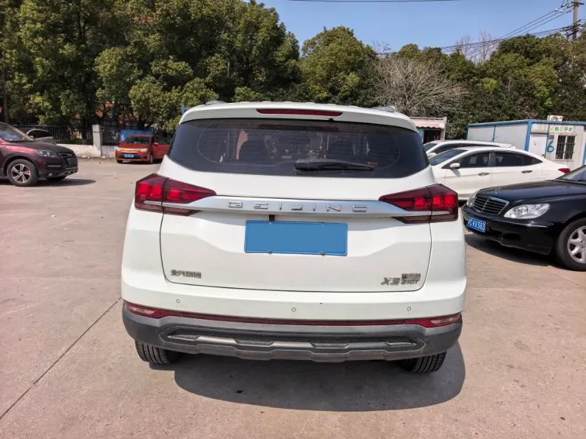 2019 BeiJing Auto X3 1.5T 150HP L4 6MT,autocango,china used car exporter,china ev exporter,chinese used car exporter,chinese used ev exporter