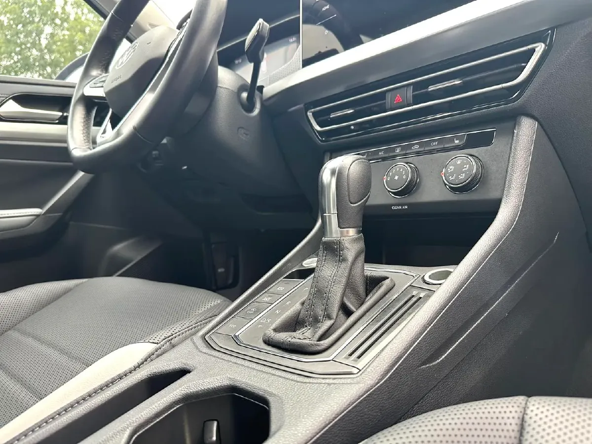 2023 Volkswagen Lavida 1.4T 150HP L4 7DCT,autocango,china used car exporter,china ev exporter,chinese used car exporter,chinese used ev exporter