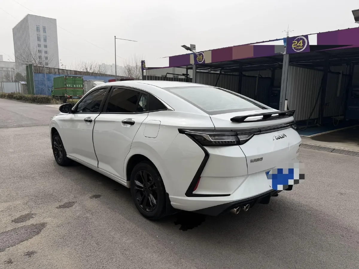2023 DongFeng Aeolus YiXuan 1.5L 125HP L4 6DCT,autocango,china used car exporter,china ev exporter,chinese used car exporter,chinese used ev exporter