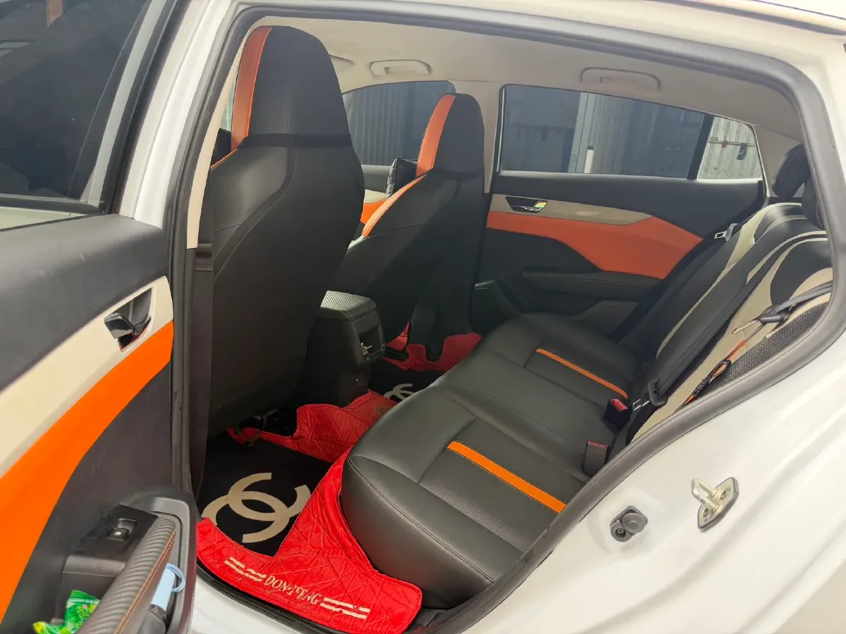 2023 DongFeng Aeolus YiXuan 1.5L 125HP L4 6DCT,autocango,china used car exporter,china ev exporter,chinese used car exporter,chinese used ev exporter