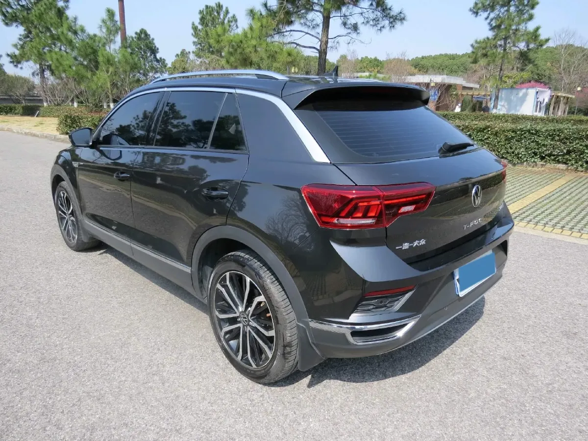 2021 Volkswagen T-Roc 1.4T 150HP L4 7DCT,autocango,china used car exporter,china ev exporter,chinese used car exporter,chinese used ev exporter