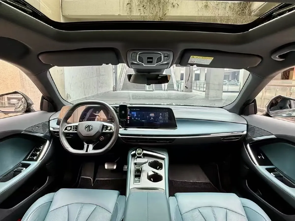 2023 MG 7 2.0T 261HP L4 9AT,autocango,china used car exporter,china ev exporter,chinese used car exporter,chinese used ev exporter