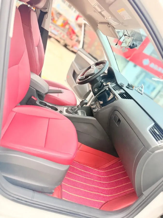 2019 Skoda Octavia 1.5L 116HP L4 6AT,autocango,china used car exporter,china ev exporter,chinese used car exporter,chinese used ev exporter