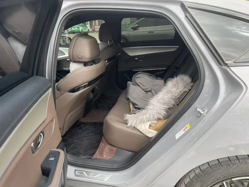 2025 BYD Han 1.5T 156HP L4 E-CVT PHEV,autocango,china used car exporter,china ev exporter,chinese used car exporter,chinese used ev exporter