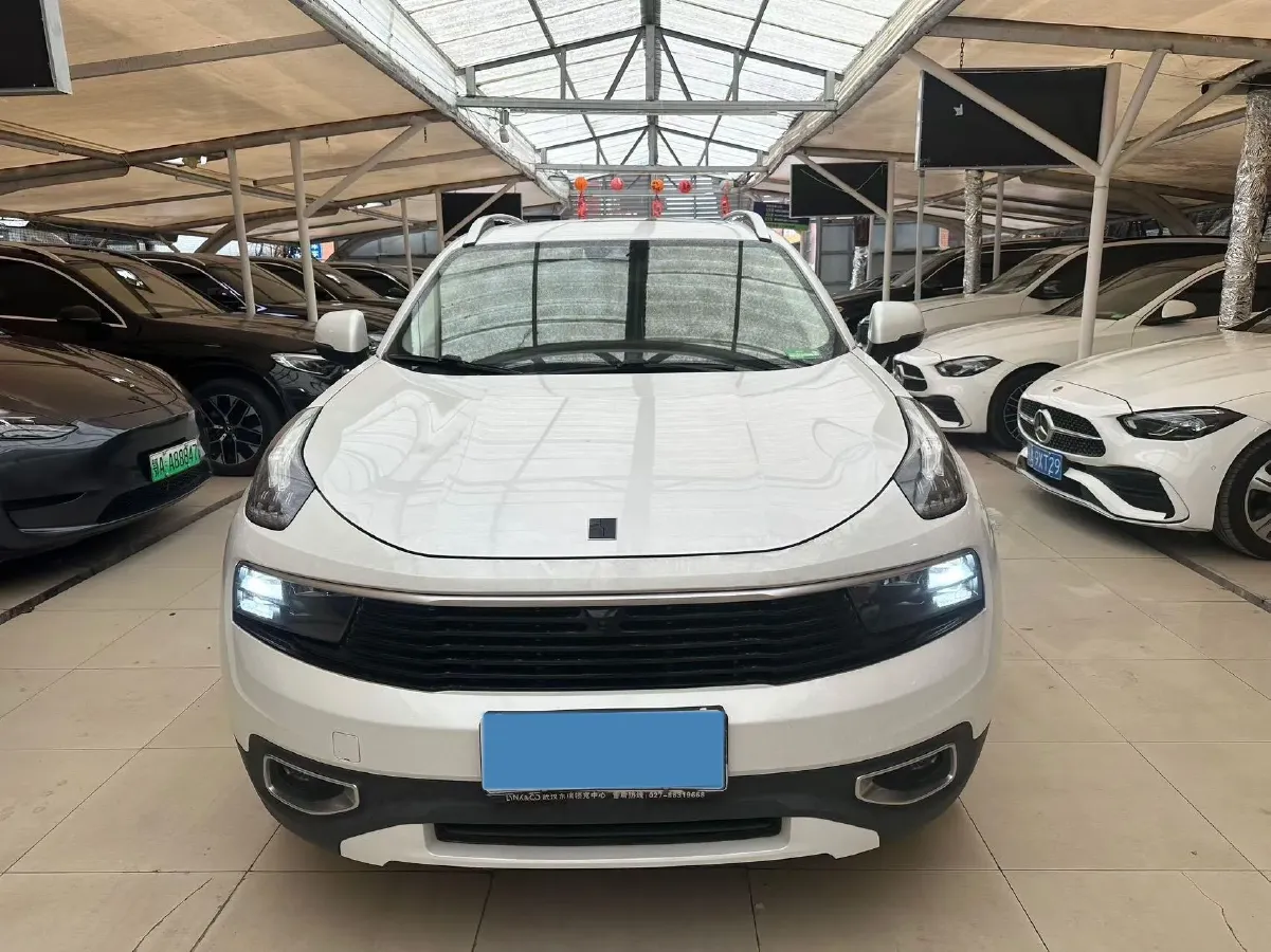 2019 Beijing BJ40 2.0T 218HP L4 6AT,autocango,china used car exporter,china ev exporter,chinese used car exporter,chinese used ev exporter