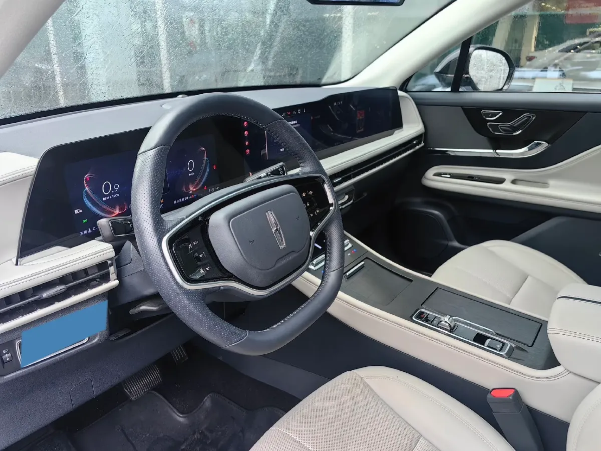 2025 Lincoln Corsair 2.0T 261HP L4 8AT,autocango,china used car exporter,china ev exporter,chinese used car exporter,chinese used ev exporter