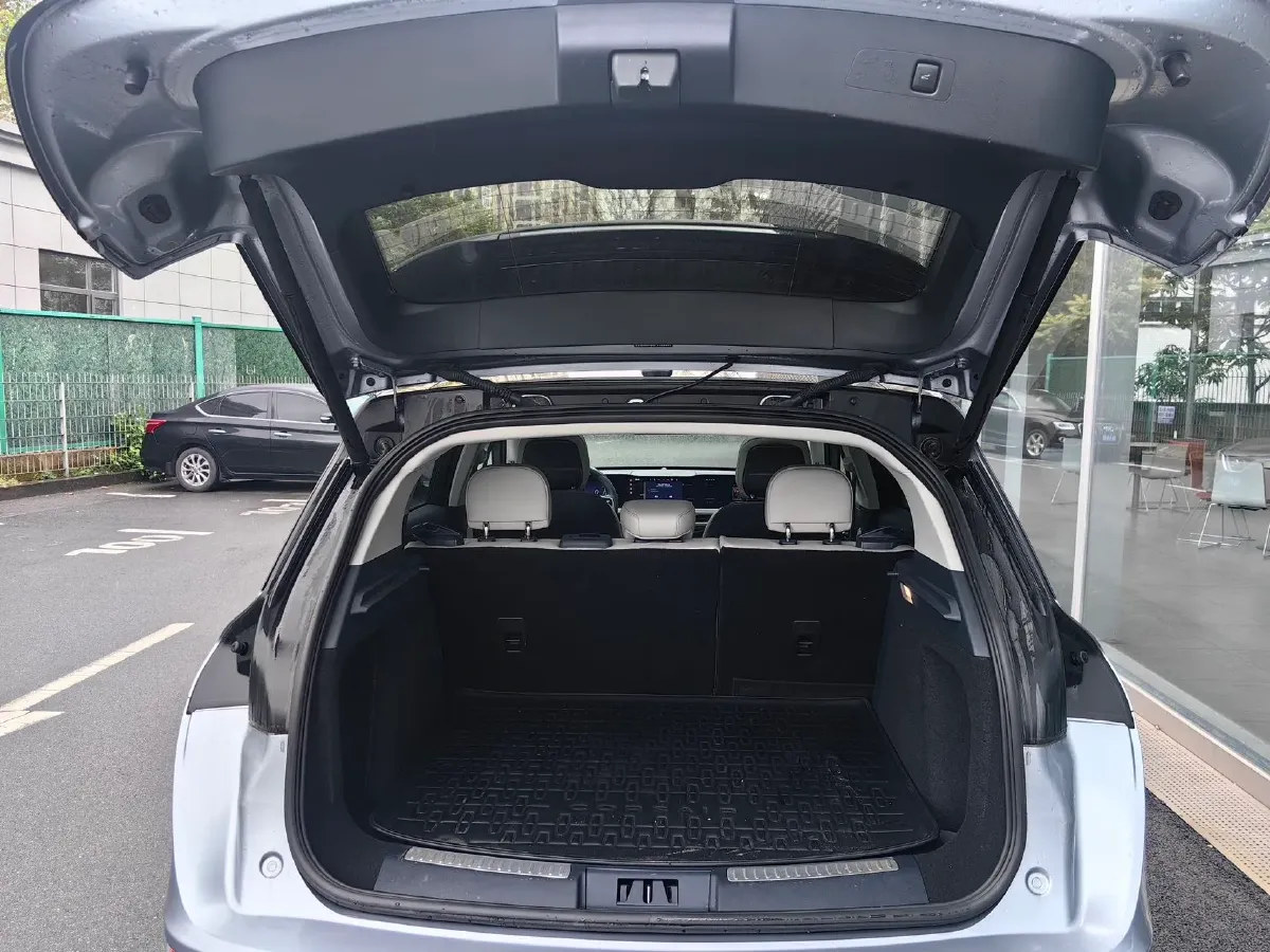 2025 Lincoln Corsair 2.0T 261HP L4 8AT,autocango,china used car exporter,china ev exporter,chinese used car exporter,chinese used ev exporter