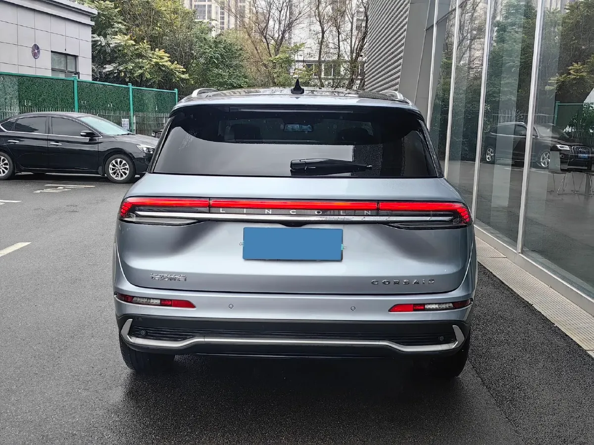 2025 Lincoln Corsair 2.0T 261HP L4 8AT,autocango,china used car exporter,china ev exporter,chinese used car exporter,chinese used ev exporter