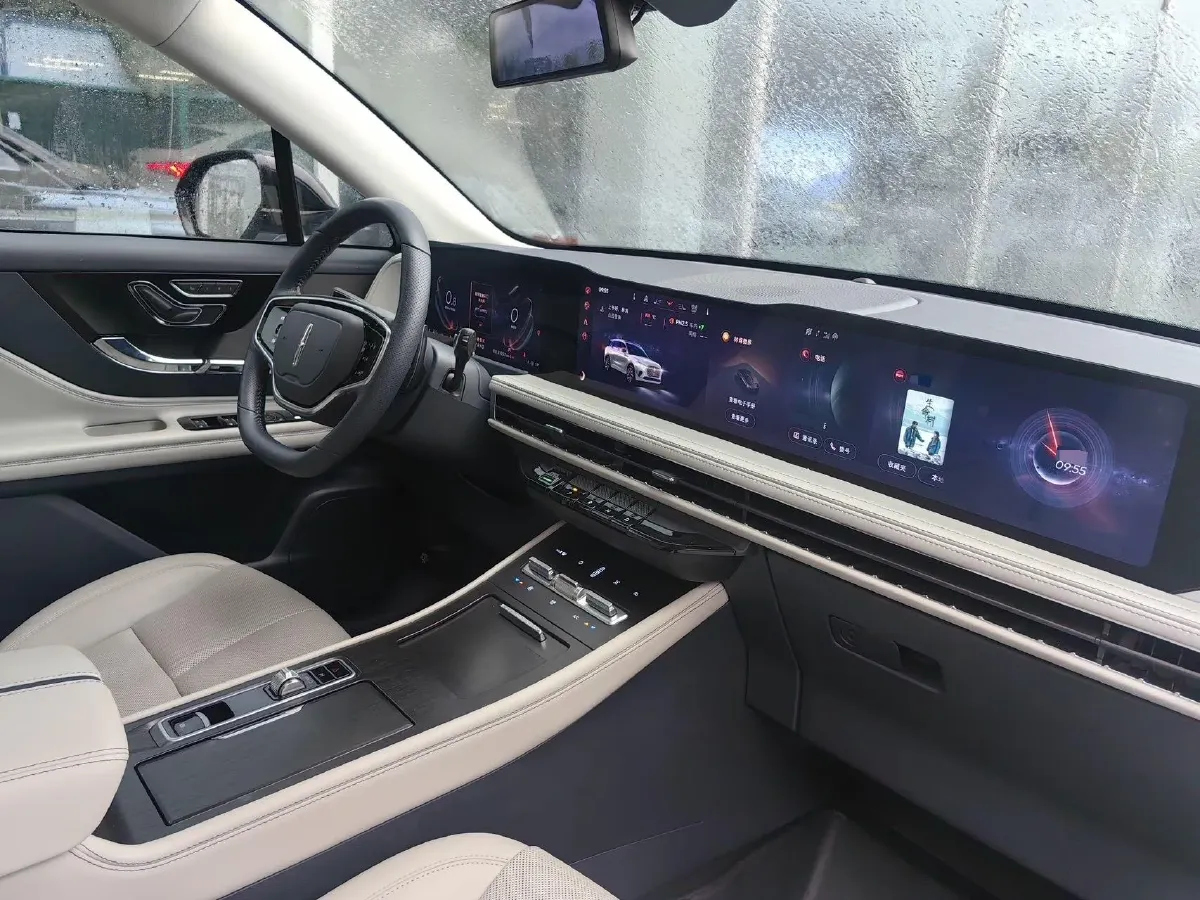 2025 Lincoln Corsair 2.0T 261HP L4 8AT,autocango,china used car exporter,china ev exporter,chinese used car exporter,chinese used ev exporter