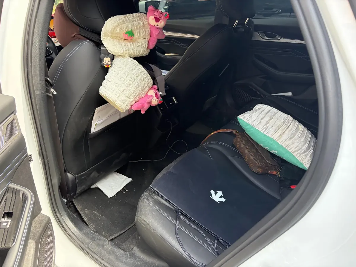 2025 Geely Preface 1.5T 181HP L4 7DCT,autocango,china used car exporter,china ev exporter,chinese used car exporter,chinese used ev exporter