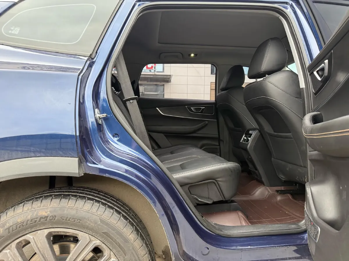 2021 Chery Tiggo 8 1.5T 156HP L4 6MT,autocango,china used car exporter,china ev exporter,chinese used car exporter,chinese used ev exporter