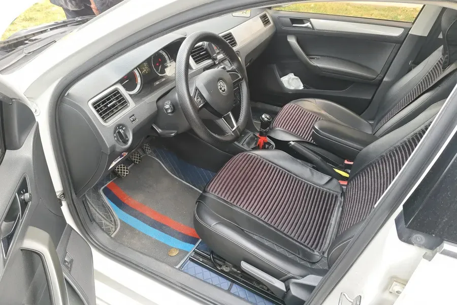 2018 Skoda Rapid 1.6L 110HP L4 6AT,autocango,china used car exporter,china ev exporter,chinese used car exporter,chinese used ev exporter