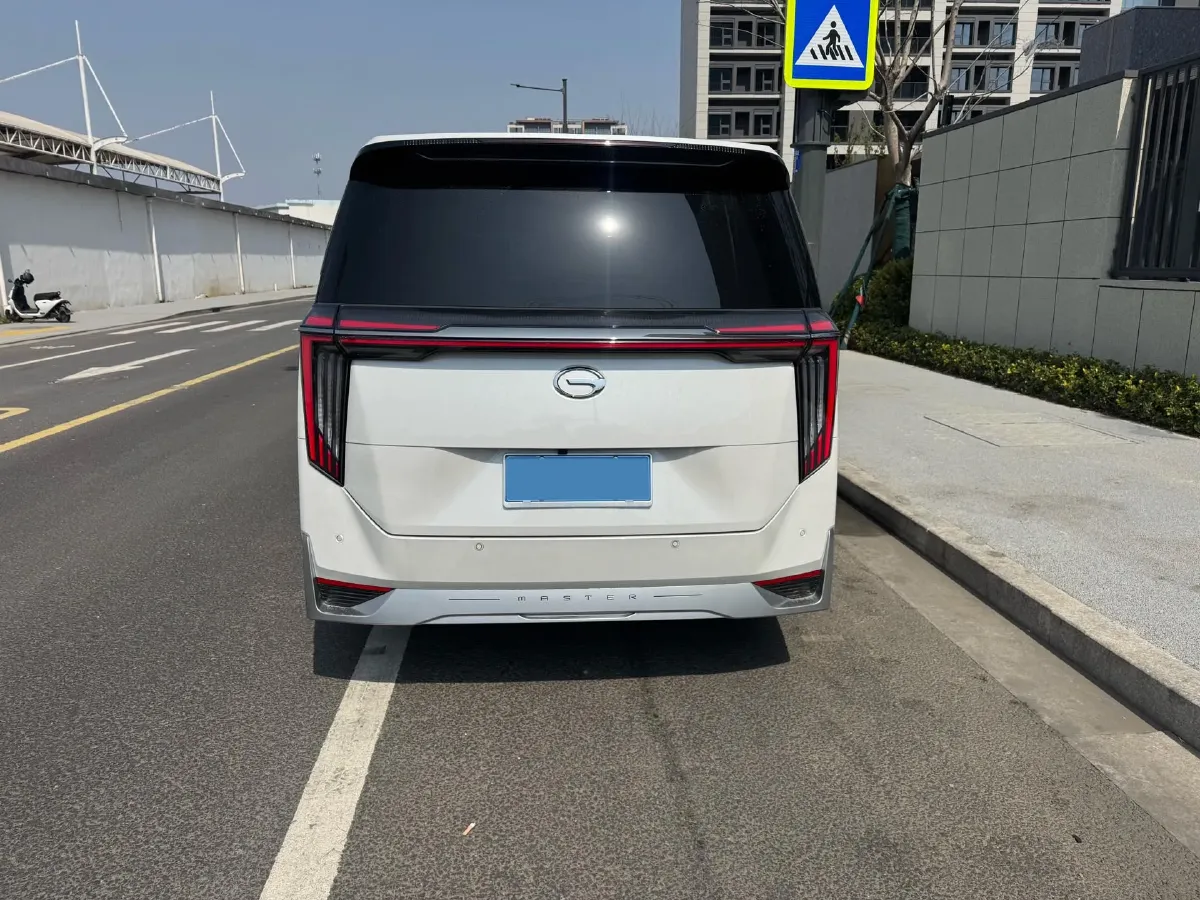 2023 GAC Trumpchi M8 2.0T 252HP L4 8AT,autocango,china used car exporter,china ev exporter,chinese used car exporter,chinese used ev exporter