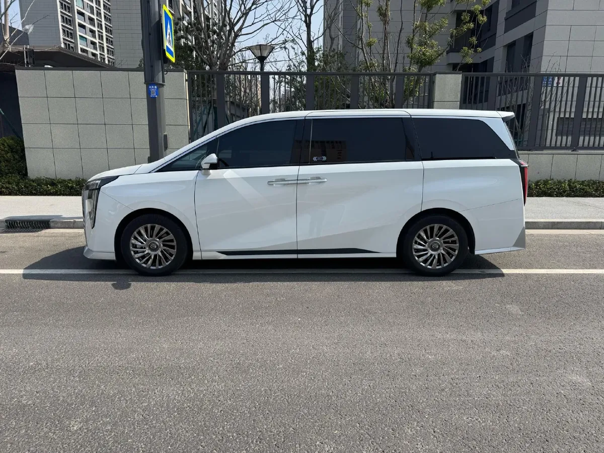 2023 GAC Trumpchi M8 2.0T 252HP L4 8AT,autocango,china used car exporter,china ev exporter,chinese used car exporter,chinese used ev exporter