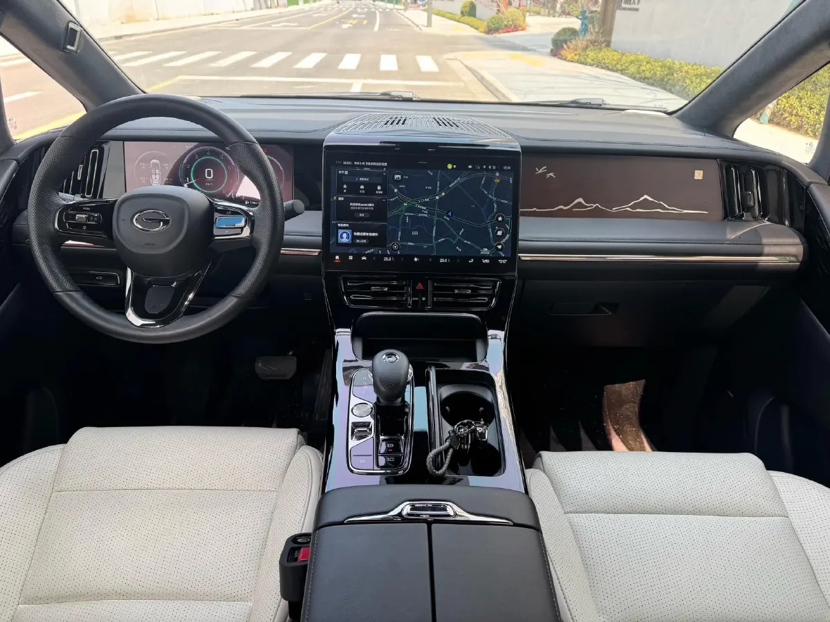 2023 GAC Trumpchi M8 2.0T 252HP L4 8AT,autocango,china used car exporter,china ev exporter,chinese used car exporter,chinese used ev exporter