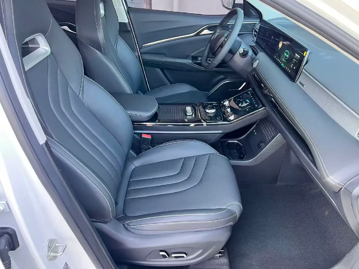 2021 DongFeng Aeolus E70 BEV 52.99KWH,autocango,china used car exporter,china ev exporter,chinese used car exporter,chinese used ev exporter