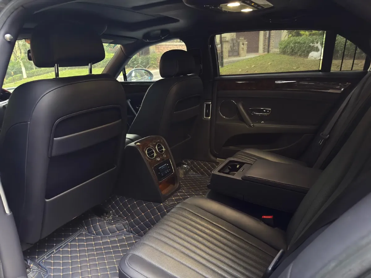 2017 Bentley Flying Spur 4.0T 507HP V8 8AT,autocango,china used car exporter,china ev exporter,chinese used car exporter,chinese used ev exporter