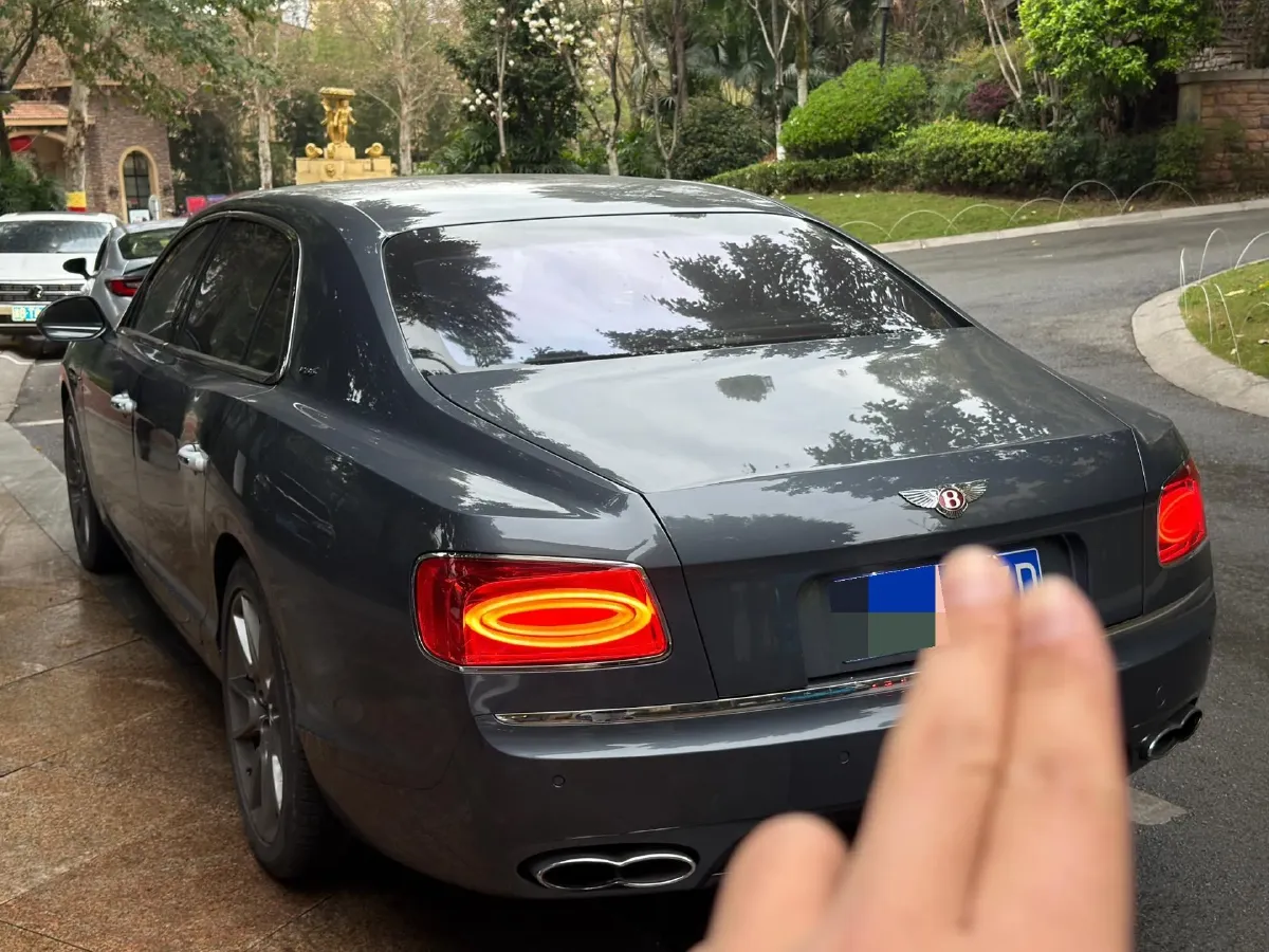 2017 Bentley Flying Spur 4.0T 507HP V8 8AT,autocango,china used car exporter,china ev exporter,chinese used car exporter,chinese used ev exporter