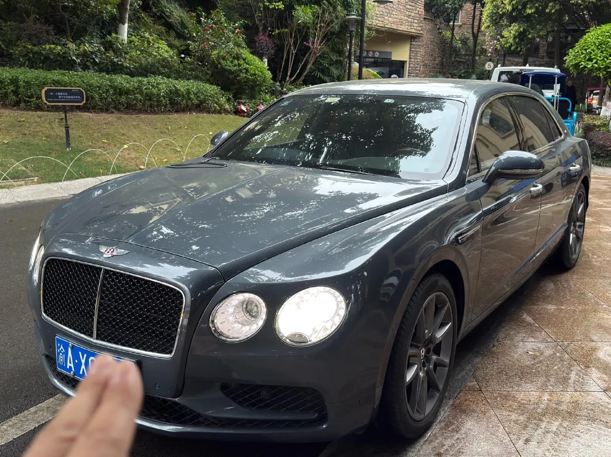 2017 Bentley Flying Spur 4.0T 507HP V8 8AT,autocango,china used car exporter,china ev exporter,chinese used car exporter,chinese used ev exporter
