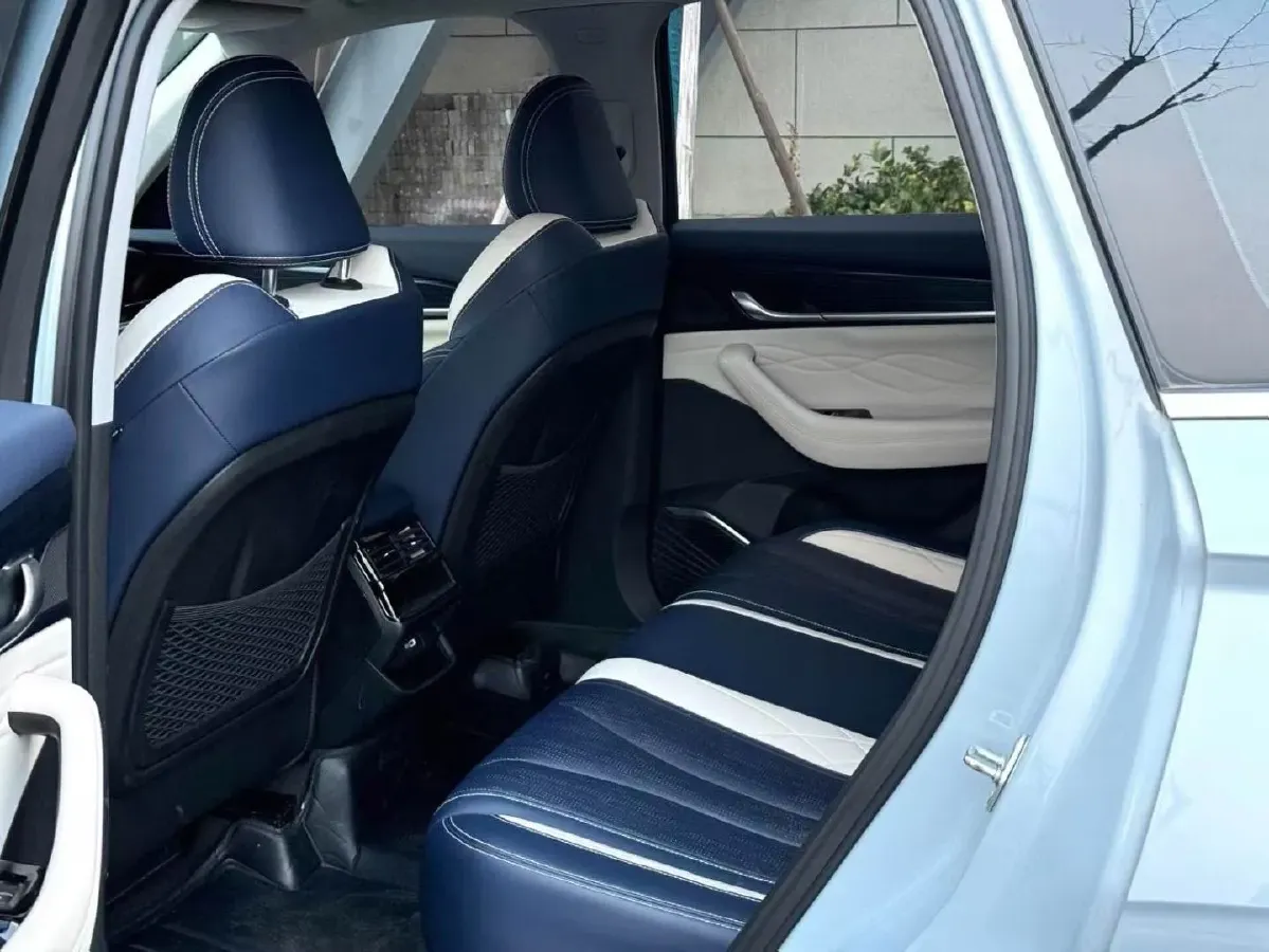 2022 Citroen C5 X 1.6T 175HP L4 8AT,autocango,china used car exporter,china ev exporter,chinese used car exporter,chinese used ev exporter