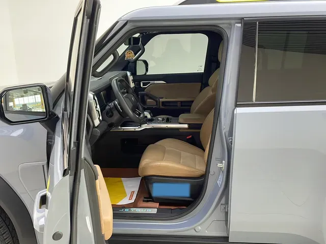 2023 Jetour Traveller 2.0T 254HP L4 7DCT,autocango,china used car exporter,china ev exporter,chinese used car exporter,chinese used ev exporter