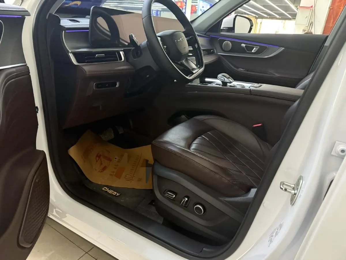 2024 Chery Tiggo 8 PRO 2.0T 254HP L4 7DCT,autocango,china used car exporter,china ev exporter,chinese used car exporter,chinese used ev exporter