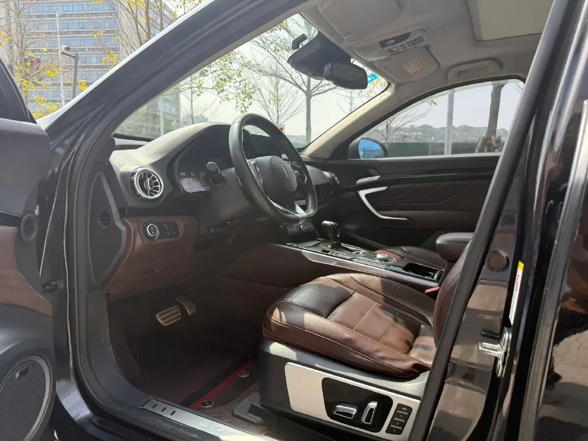 2017 WEY VV7 2.0T 234HP L4 7DCT,autocango,china used car exporter,china ev exporter,chinese used car exporter,chinese used ev exporter