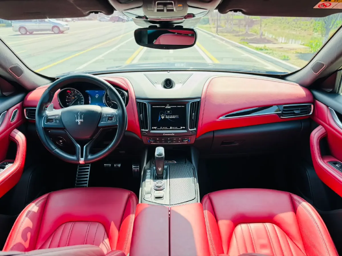 2019 Maserati Levante 3.0T 350HP V6 8AT,autocango,china used car exporter,china ev exporter,chinese used car exporter,chinese used ev exporter