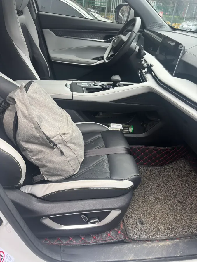 2023 ChangAn CS75 Plus 1.5T 188HP L4 8AT,autocango,china used car exporter,china ev exporter,chinese used car exporter,chinese used ev exporter