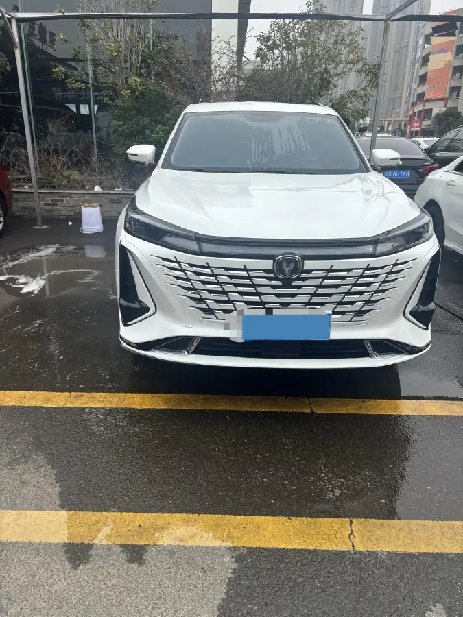 2023 ChangAn CS75 Plus 1.5T 188HP L4 8AT,autocango,china used car exporter,china ev exporter,chinese used car exporter,chinese used ev exporter