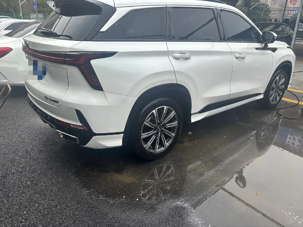 2023 ChangAn CS75 Plus 1.5T 188HP L4 8AT,autocango,china used car exporter,china ev exporter,chinese used car exporter,chinese used ev exporter