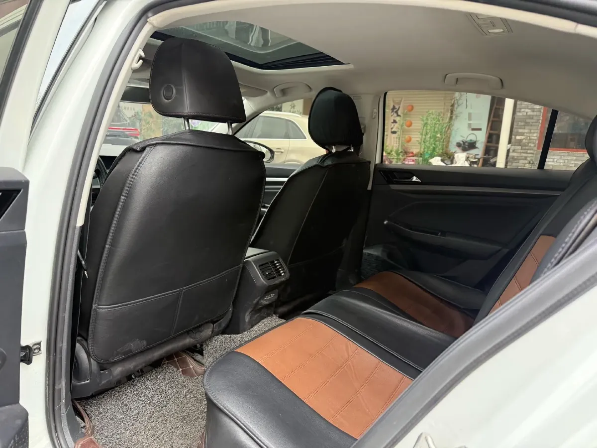 2021 Volkswagen Bora 1.5L 113HP L4 6AT,autocango,china used car exporter,china ev exporter,chinese used car exporter,chinese used ev exporter