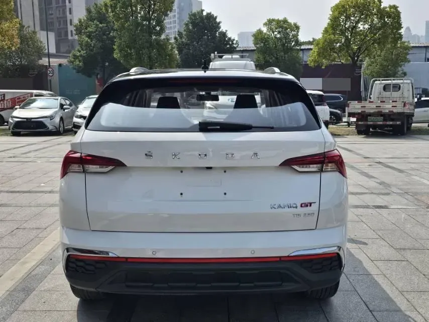 2021 Skoda Kamiq 1.2T 116HP L4 7DCT,autocango,china used car exporter,china ev exporter,chinese used car exporter,chinese used ev exporter