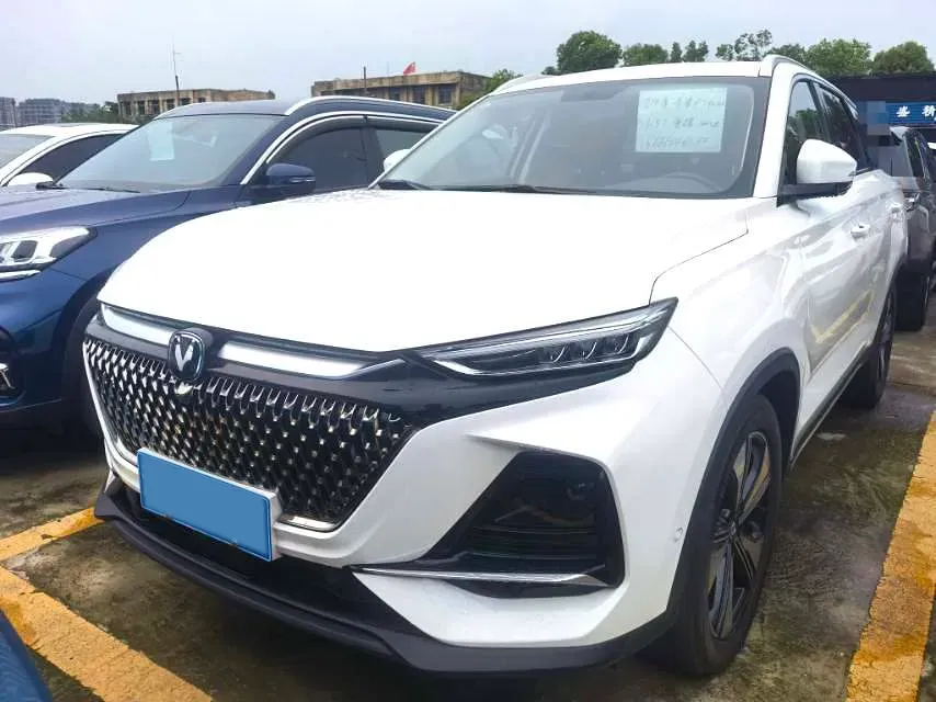 2024 ChangAn X7 PLUS 1.5T 188HP L4 7DCT,autocango,china used car exporter,china ev exporter,chinese used car exporter,chinese used ev exporter