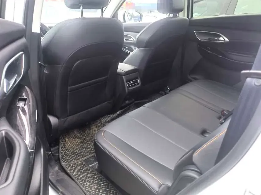 2024 ChangAn X7 PLUS 1.5T 188HP L4 7DCT,autocango,china used car exporter,china ev exporter,chinese used car exporter,chinese used ev exporter