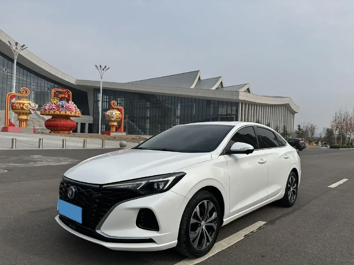 2021 ChangAn Eado 1.4T 160HP L4 7DCT,autocango,china used car exporter,china ev exporter,chinese used car exporter,chinese used ev exporter