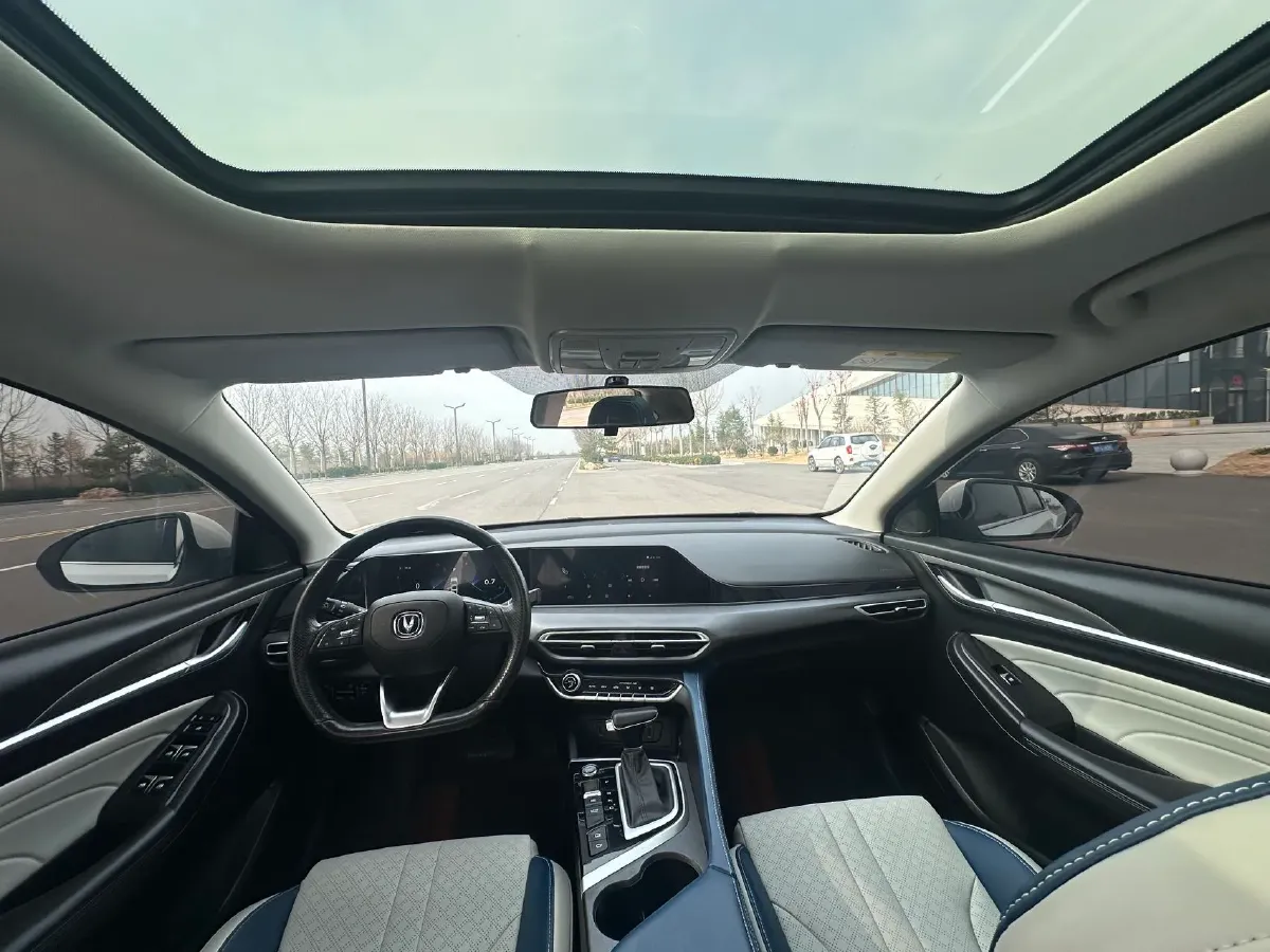 2021 ChangAn Eado 1.4T 160HP L4 7DCT,autocango,china used car exporter,china ev exporter,chinese used car exporter,chinese used ev exporter