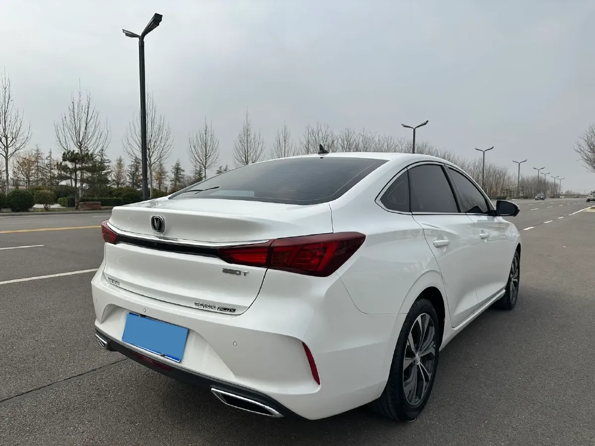 2021 ChangAn Eado 1.4T 160HP L4 7DCT,autocango,china used car exporter,china ev exporter,chinese used car exporter,chinese used ev exporter