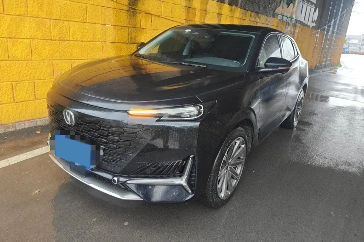 2021 ChangAn UNI-K 2.0T 233HP L4 8AT,autocango,china used car exporter,china ev exporter,chinese used car exporter,chinese used ev exporter