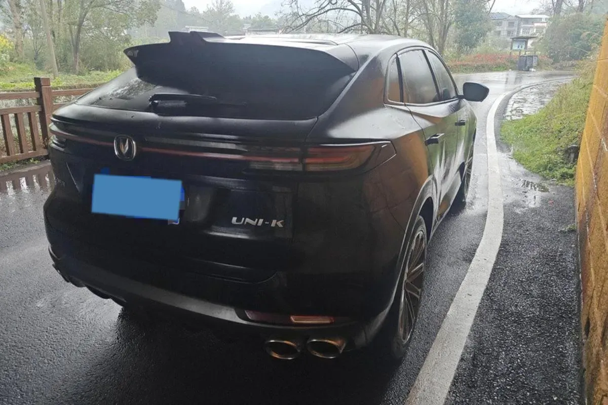 2021 ChangAn UNI-K 2.0T 233HP L4 8AT,autocango,china used car exporter,china ev exporter,chinese used car exporter,chinese used ev exporter