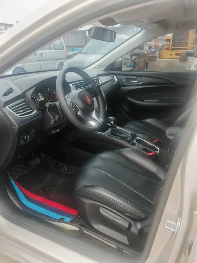 2019 Roewe i5 1.5L 120HP L4 CVT,autocango,china used car exporter,china ev exporter,chinese used car exporter,chinese used ev exporter