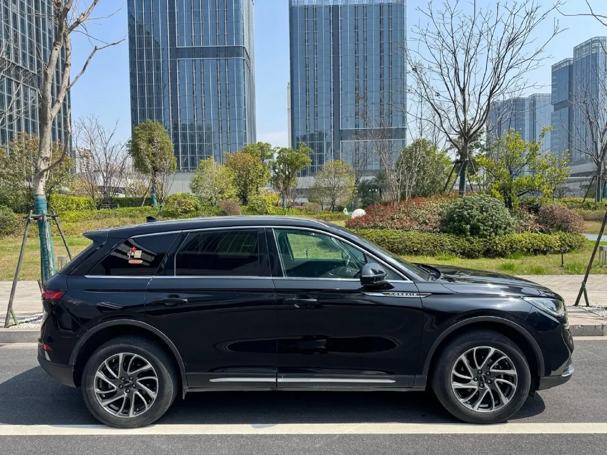 2020 Lincoln Corsair 2.0T 245HP L4 8AT,autocango,china used car exporter,china ev exporter,chinese used car exporter,chinese used ev exporter