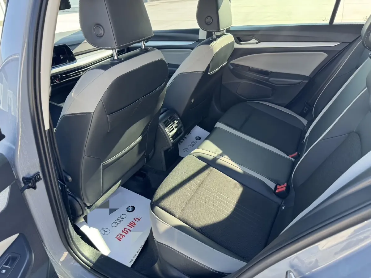 2021 Volkswagen Golf 1.4T 150HP L4 7DCT,autocango,china used car exporter,china ev exporter,chinese used car exporter,chinese used ev exporter